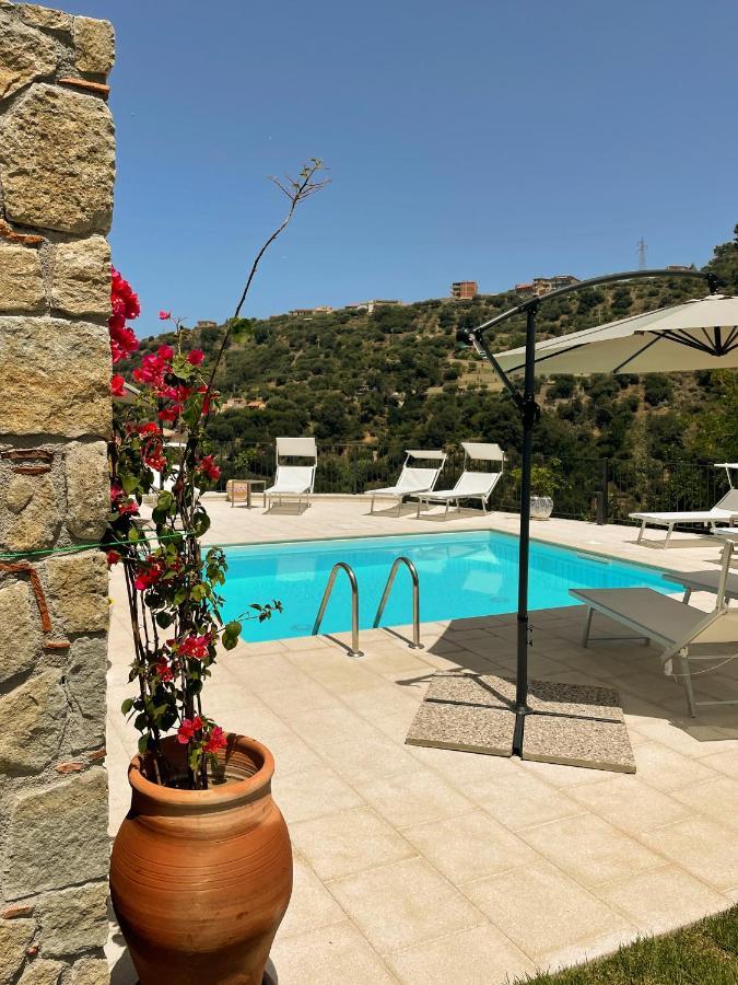 Residence Mersa Brolo Extérieur photo